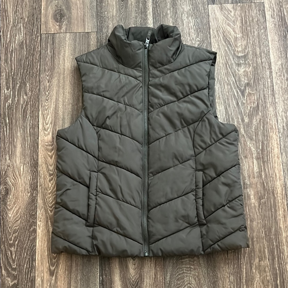 Aeropostale Olive Puffer Vest